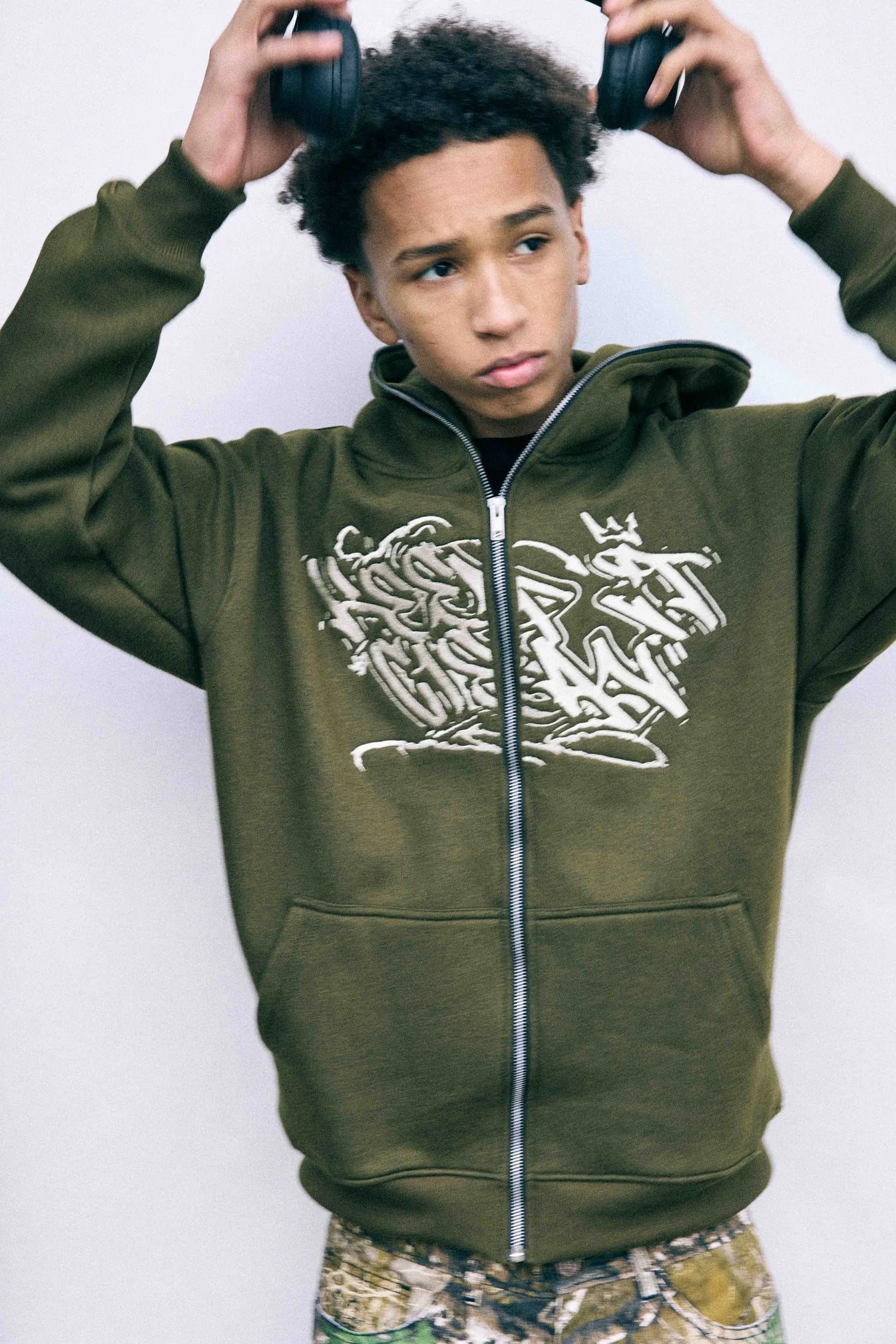 KEEP IT CLEAN "SIXT CIRCLE" FULL ZIP HOOD MOSS GREEN