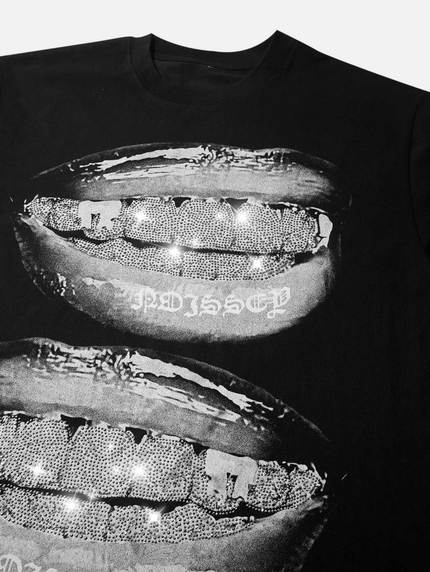 NOISSEY GLITTERING DIAMOND GRILLS PRINT T-SHIRT